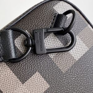 img_d85368cf_20250618_a1750232306405_3580_jpg Lv Avenue Slingbag Black Damoflage Black Canvas- Black Metal