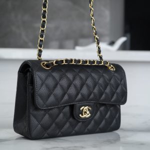 CLASSIC FLAP 23 BLACK CAVIAR GOLD HARDWARE