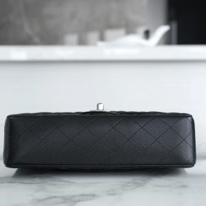 CLASSIC FLAP 25 BLACK CAVIAR SILVER HARDWARE