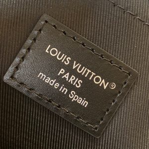 img_e0e5a069_20250320_i1742410731519_1261_0_8_jpg LV Noe Cargo Jmlt Black Calfskin 205342