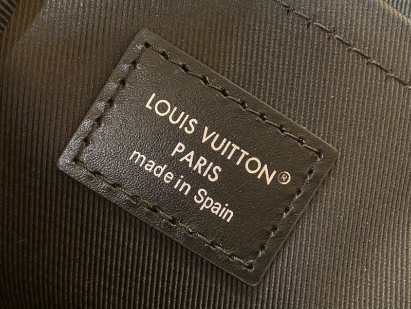 img_e0e5a069_20250320_i1742410731519_1261_0_8_jpg LV Noe Cargo Jmlt Black Calfskin 205342