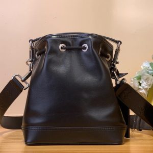 img_e0e5a069_20250320_i1742410731523_8225_0_2_jpg LV Noe Cargo Jmlt Black Calfskin 205342