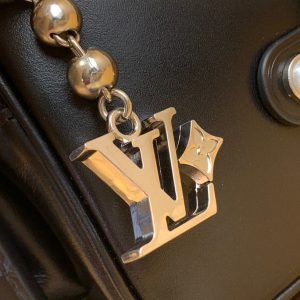 img_e0e5a069_20250320_i1742410731910_879_0_5_jpg LV Noe Cargo Jmlt Black Calfskin 205342