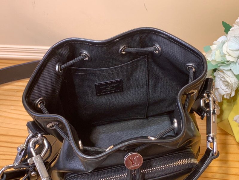 img_e0e5a069_20250320_i1742410731914_5334_0_7_jpg LV Noe Cargo Jmlt Black Calfskin 205342