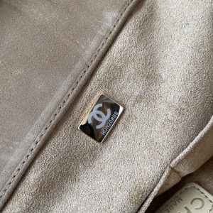 CC 25 Deauville Tote Bag 34cm Beige Crochet Suede