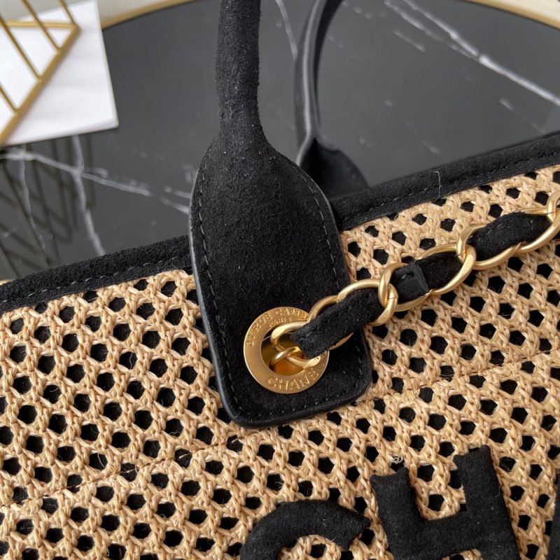 CC 25 Deauville Tote Bag 34cm Beige Black Crochet Suede
