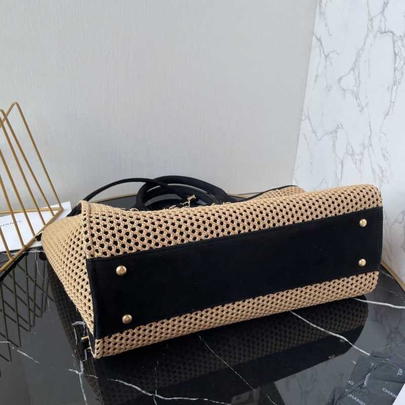 CC 25 Deauville Tote Bag 34cm Beige Black Crochet Suede