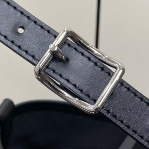 CARRY ALL PM 33.5 BLACK CLAFSKIN SILVER CHAIN