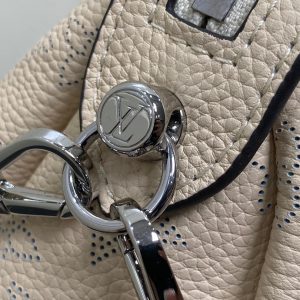 hand it all pm 29cm beige mahina calfskin