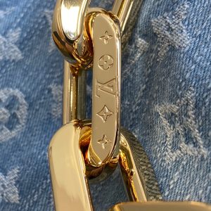 coussin bb 21 blue denim gold hardware