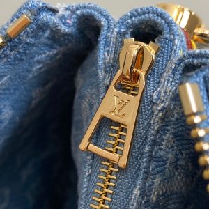 coussin bb 21 blue denim gold hardware