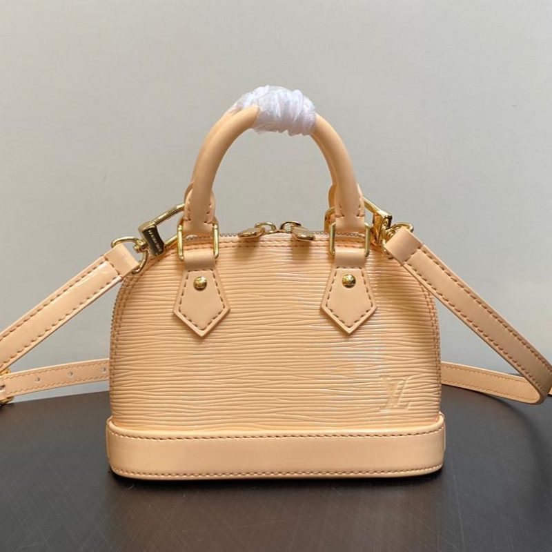 alma nano 18 beige epi calfskin