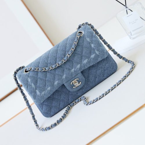 img_ecb71349_20241127_i1732681280_5669_8_jpg CC 24K Flap Bag 25cm Blue Denim Silver Hardware