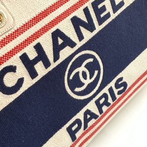 img_ecb71349_20250112_i1736659592749_7226_0_4_jpg CC 25C ToTe Bag Beige Navy Blue Canvas Fabric 238518