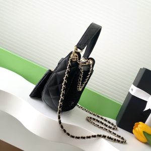 cc 25S Black Clutch Bag With Chain
