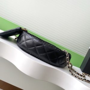 cc 25S Black Clutch Bag With Chain