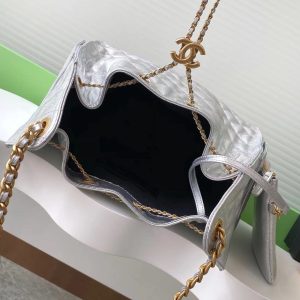 img_ecb71349_20250501_i1746078993922_6505_0_7_jpg CC 25C Hobo Bags 40cm Silver Metalic Grained Calfskin