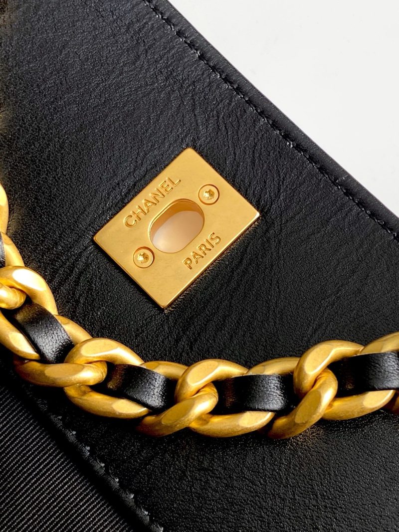 CC 25C Hobo Bag 31cm Black Matelasse Suede