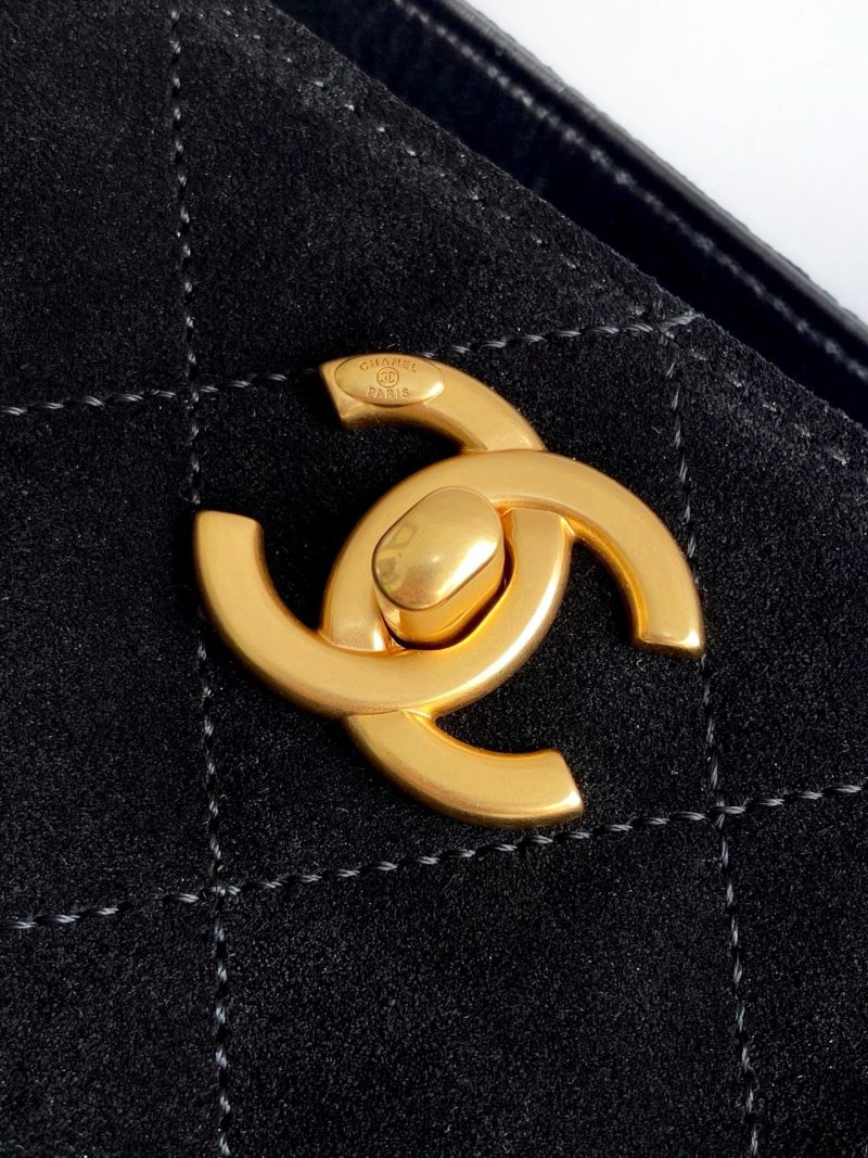 CC 25C Hobo Bag 31cm Black Matelasse Suede