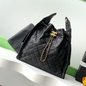CC 25C Hobo Bags 40cm Black Grained Calfskin