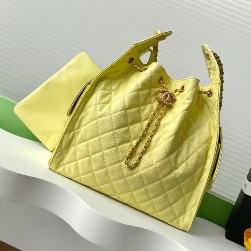 CC 25C Hobo Bags 40cm Lime Grained Calfskin