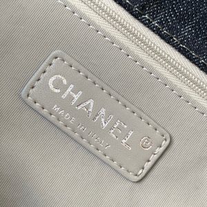 Chanel 25 Bag Navy Blue 34cm Denim Fabric 289496