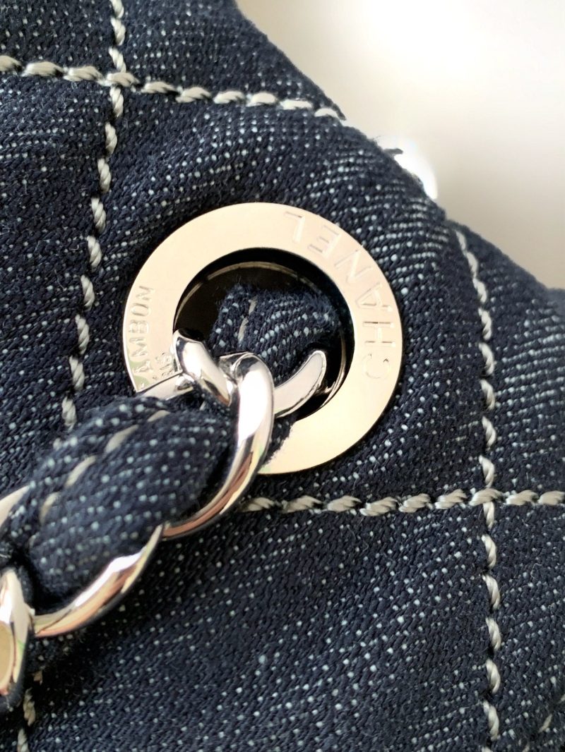 Chanel 25 Bag Navy Blue 34cm Denim Fabric 289496