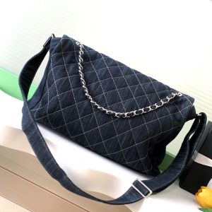 Chanel 25 Bag Navy Blue 40cm Denim Fabric 289495