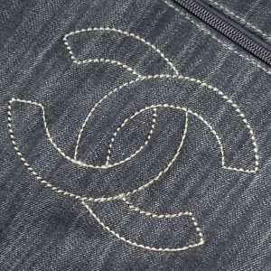 Chanel 25 Bag Navy Blue 40cm Denim Fabric 289495
