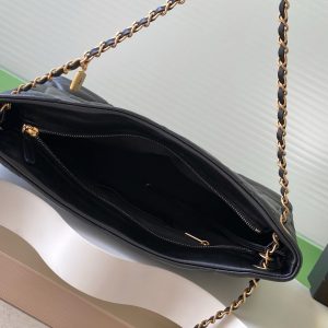 Chanel 25K Bag 38cm Black Gold Sheepskin 293989