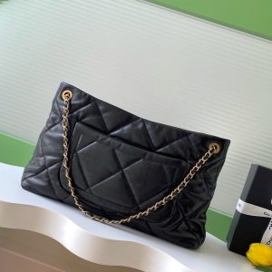 Chanel 25K Bag 38cm Black Gold Sheepskin 293989