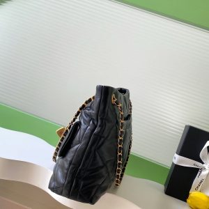 Chanel 25K Bag 38cm Black Gold Sheepskin 293989