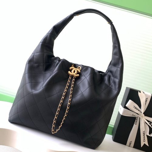 CC 2025 Hobo Bag 45cm Black Calfskin 311196