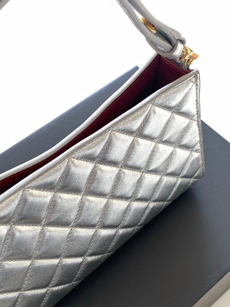 Chanel 25 Christmas Limited Hobo Shoulder Bag Silver Lambskin 324809