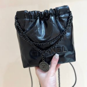 cc22 mini hobo bag 20cm all black lambskin