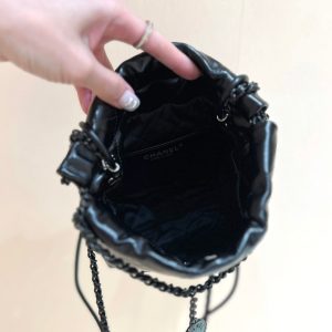 cc22 mini hobo bag 20cm all black lambskin