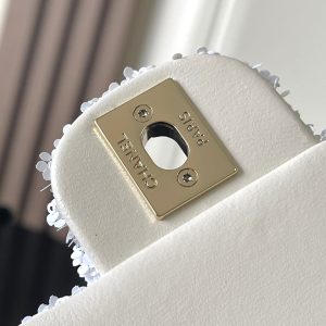 Chanel 25 Sequin Embroidered 21cm Bag White Leather Sequins 286172