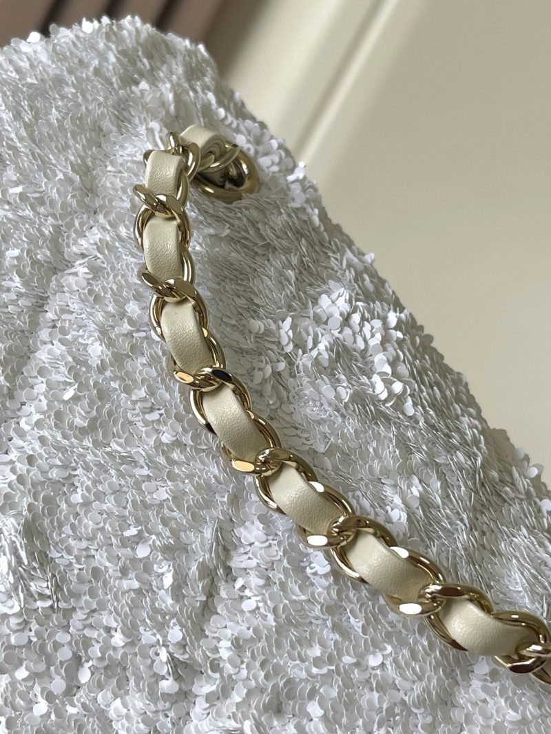 Chanel 25 Sequin Embroidered 21cm Bag White Leather Sequins 286172