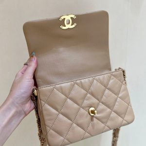 19 FLAP BAG 20 BEIGE BODIN CALFSKIN GOLD HARDWARE