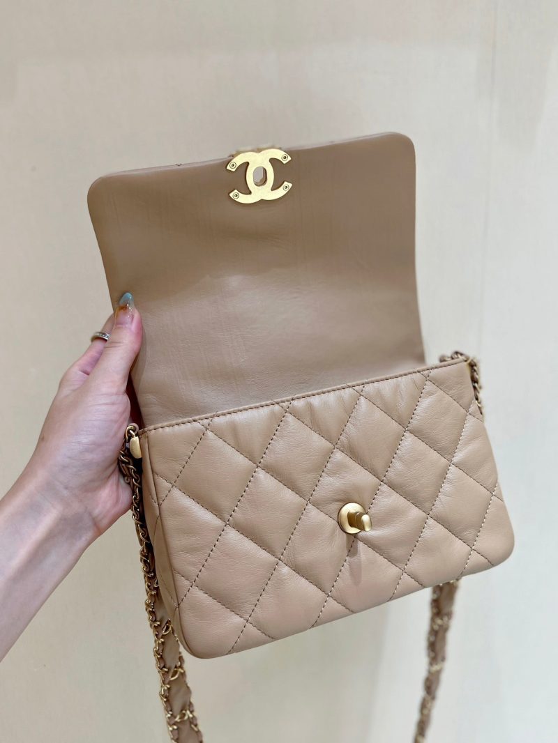 19 FLAP BAG 20 BEIGE BODIN CALFSKIN GOLD HARDWARE