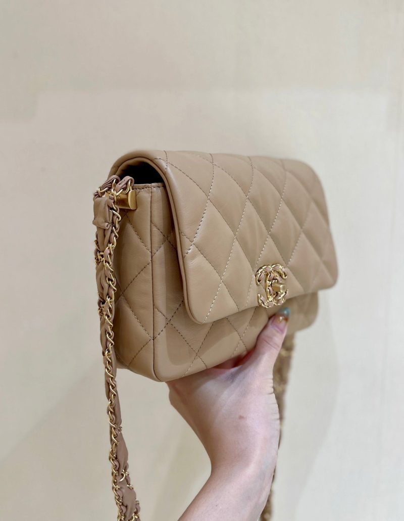 19 FLAP BAG 20 BEIGE BODIN CALFSKIN GOLD HARDWARE