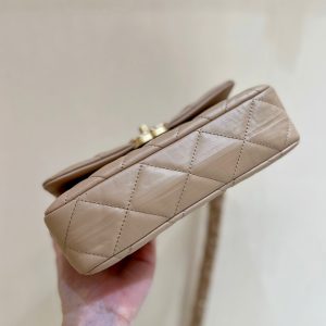 19 FLAP BAG 20 BEIGE BODIN CALFSKIN GOLD HARDWARE