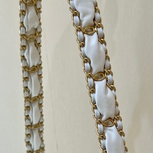 19 FLAP BAG 20 WHITE BODIN CALFSKIN GOLD HARDWARE