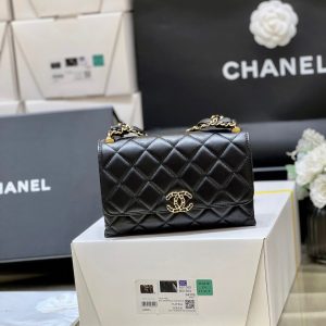 19 FLAP BAG 18 BLACK BODIN CALFSKIN GOLD HARDWARE