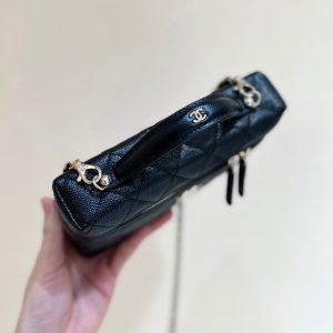 25C Vanity 19cm Top Handle Black Grained Calfskin