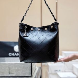CC 2025 Bag 31cm Black Lambskin With Silver Chain 346394