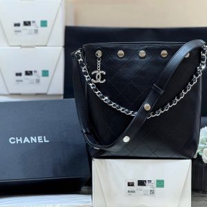 CC 2025 Bag 31cm Black Lambskin With Silver Chain 346394
