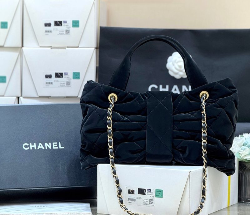 Chanel 2025 Bow Bag 38cm Black Velvet 346058
