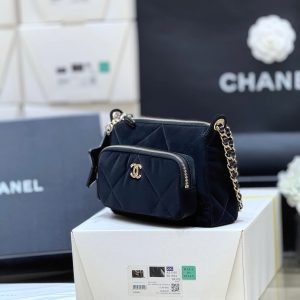 CC 2025 Coco Neige Camera Bag Black Velvet 346321