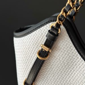 Chanel 2025 Maxi Hobo Bag 31cm White Straw Leather 320856